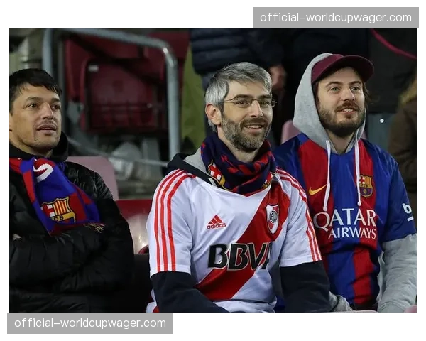 社论:当足球被效率定义,我们是否会失去一些华丽的“无效”盘带? 社论:当足球被效率定义,我们是否会失去一些华丽的“无效”盘带?