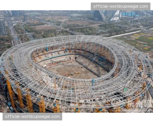 杭州6万人专业足球场主体结构基本成型 杭州6万人专业足球场主体结构基本成型